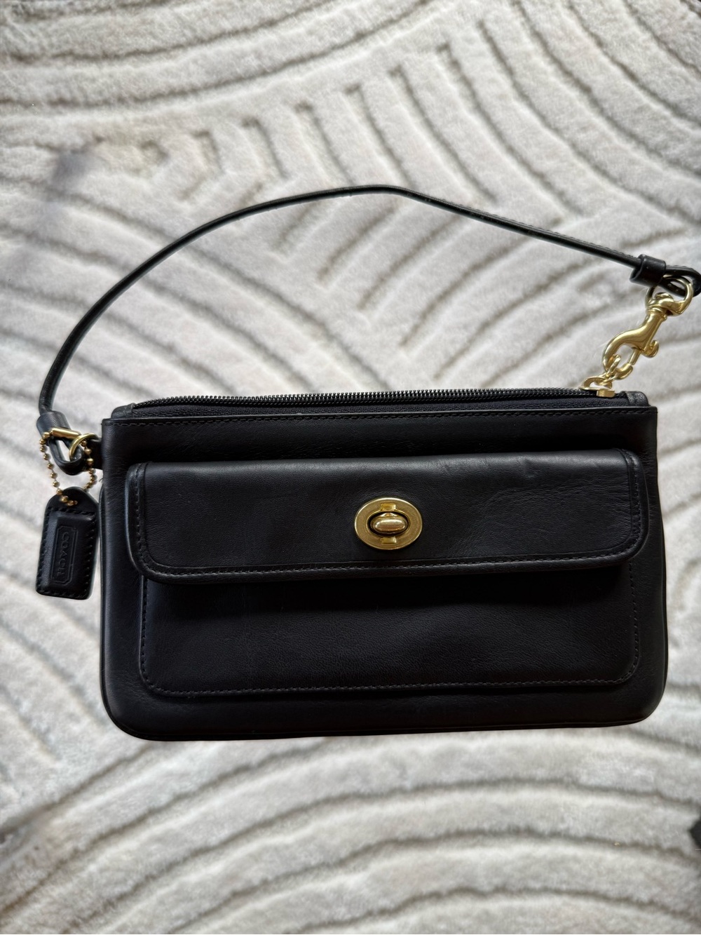 Vintage Coach Legacy Black Leather Wristlet w/ Gold Turnlock